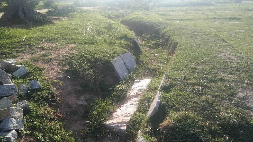 ಮುಳಬಾಗಿಲು: ಮಾಯವಾದ ರಾಜಕಾಲುವೆಗಳು...