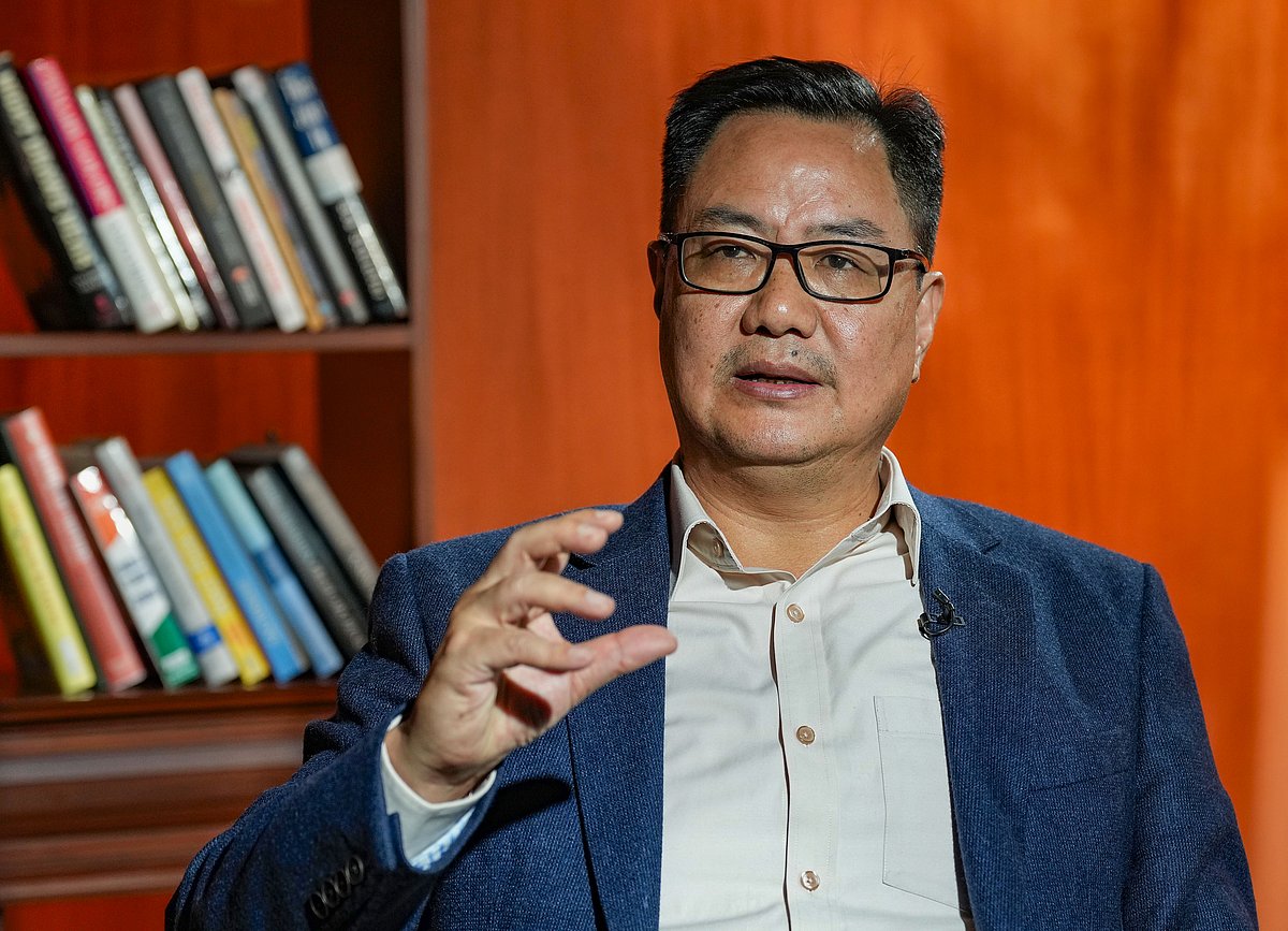 ಹಿಂಸೆಗೆ ಪ್ರಚೋದನೆ ನೀಡುತ್ತಿರುವ ಮಮತಾ: ಕೇಂದ್ರ ಸಚಿವ ಕಿರಣ್ ರಿಜಿಜು ಆರೋಪ