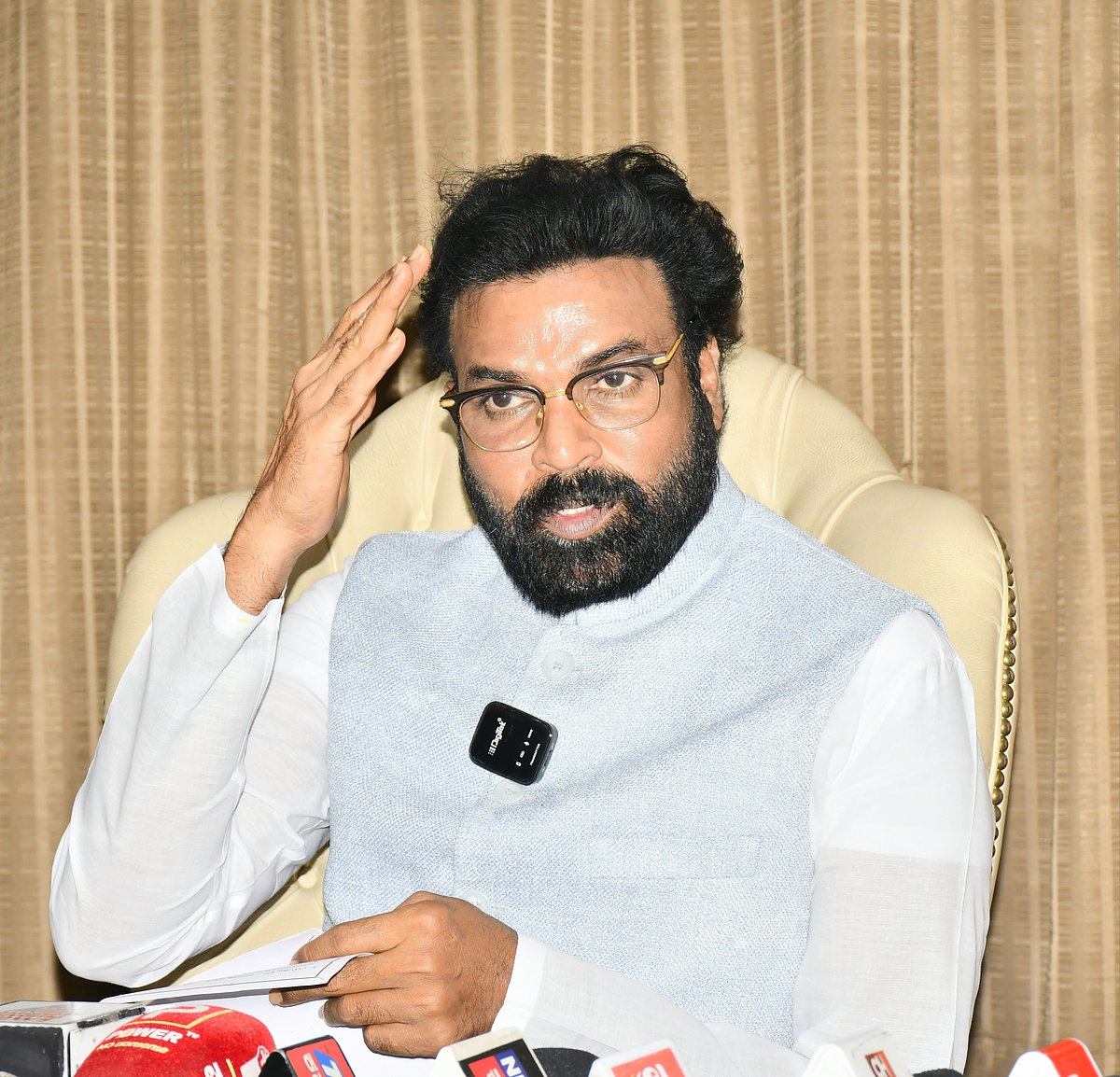 ಜಾತಿ ಜನಗಣತಿಯಲ್ಲಿ ಎಸ್‌ಟಿ ಸಂಖ್ಯೆ ತಪ್ಪು: ಶ್ರೀರಾಮುಲು