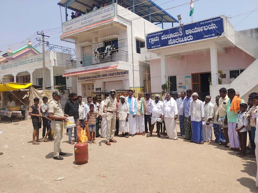 ಹೊನ್ನಾಳಿ: ಅಗ್ನಿ ಸುರಕ್ಷತಾ ಸಪ್ತಾಹ: ಪ್ರಾತ್ಯಕ್ಷಿಕೆ, ಅಣಕು ಪ್ರದರ್ಶನ