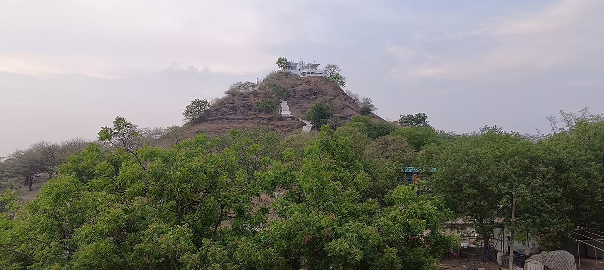 ಲಾಡ್ಲಾಪುರ: ಭಾವೈಕ್ಯದ ಕ್ಷೇತ್ರ ಹಾಜಿಸರ್ವರ್‌ ದರ್ಗಾ