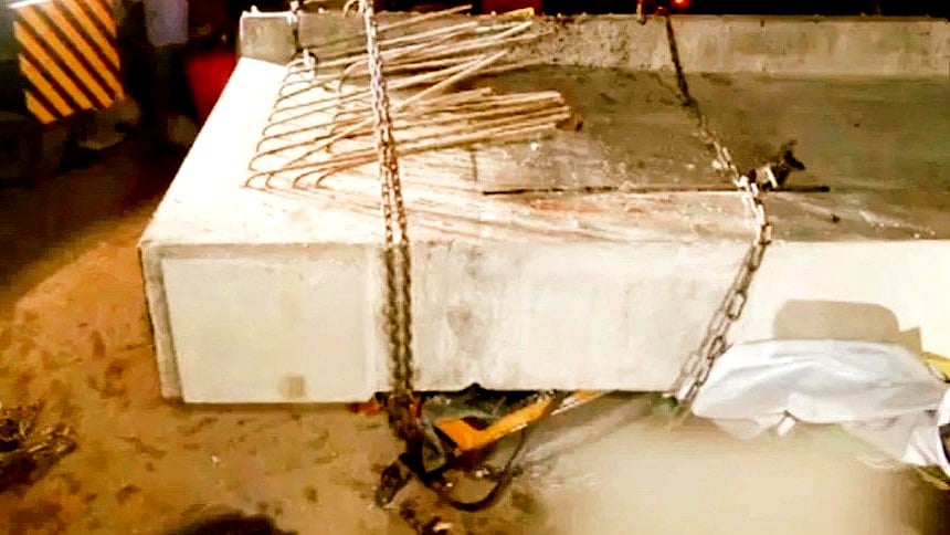 ‘ನಮ್ಮ ಮೆಟ್ರೊ’ ಕಾಮಗಾರಿ ವೇಳೆ ವಯಾಡಕ್ಟ್ ಉರುಳಿ ಆಟೊ ಚಾಲಕ ಸಾವು