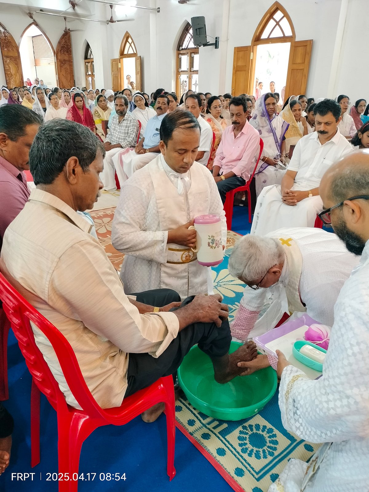 ಮಂಗಳೂರು: ಜಿಲ್ಲೆಯಲ್ಲಿ ಪವಿತ್ರ ಗುರುವಾರ ಆಚರಣೆ