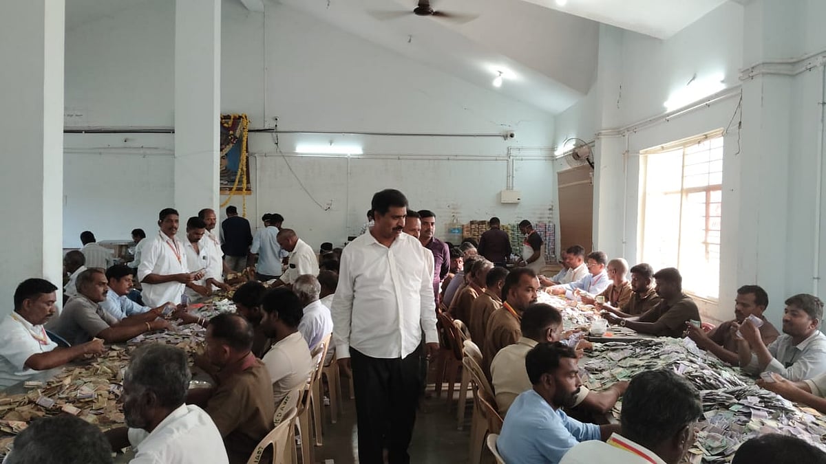 ಮಾದಪ್ಪನ ಹುಂಡಿಯಲ್ಲಿ ದಾಖಲೆಯ ₹3.26 ಕೋಟಿ ಸಂಗ್ರಹ