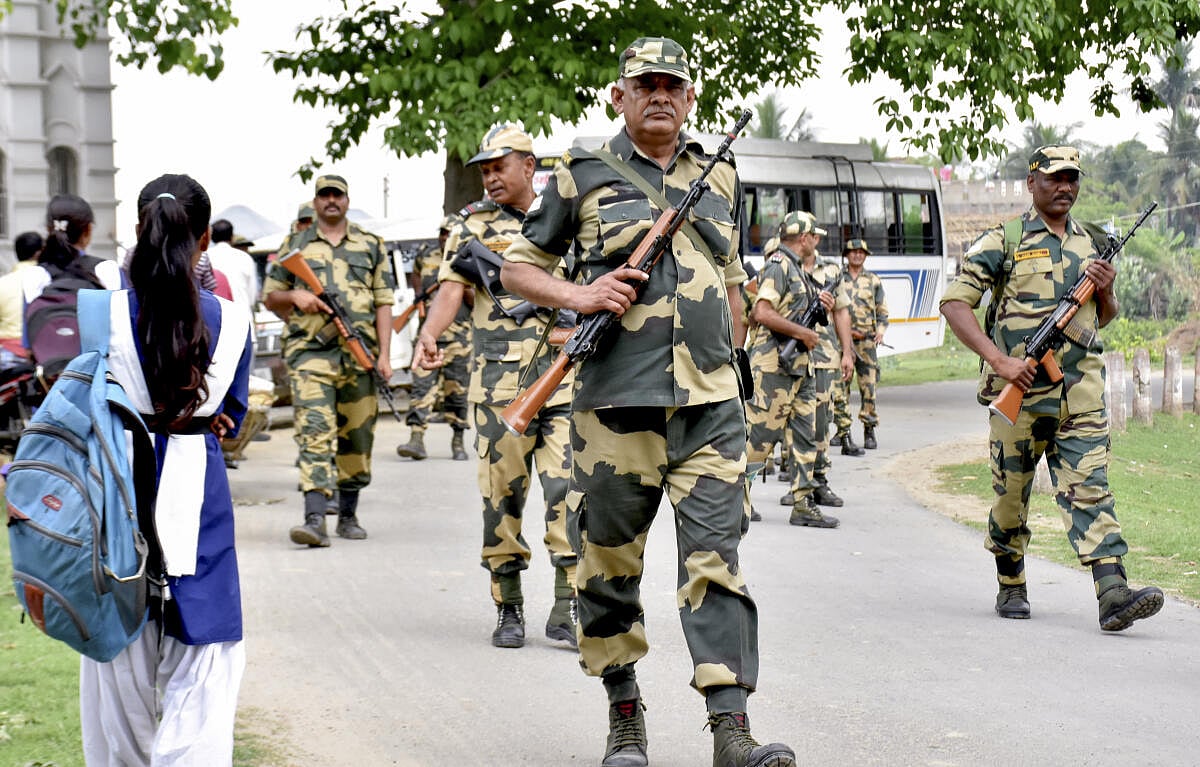ಬಂಗಾಳ ಗಲಭೆ ಪೀಡಿತ ಪ್ರದೇಶಗಳಿಗೆ ರಾಷ್ಟ್ರೀಯ ಮಹಿಳಾ ಆಯೋಗದ ಅಧ್ಯಕ್ಷೆ ಭೇಟಿ

