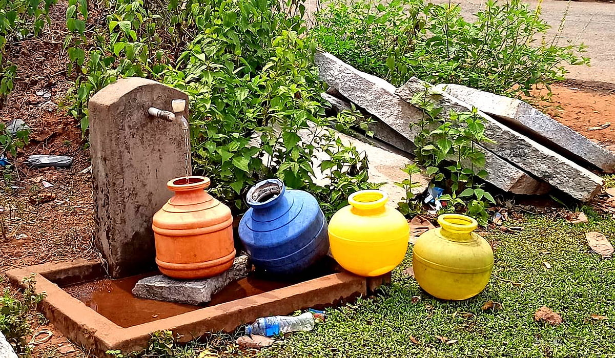 ಕುಂದಾಪುರ: ಬೇಸಿಗೆಯಲ್ಲಿ ಖಾಲಿ ಕೊಡಗಳ ಶಬ್ದ