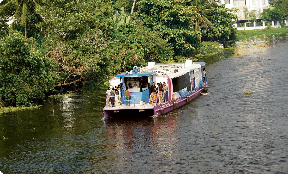 ಕೊಚ್ಚಿ ವಾಟರ್‌ ಮೆಟ್ರೊದಲ್ಲಿ ಪ್ರಯಾಣಿಸುತ್ತಾ.. ಕೇರಳದ ಜಲಸಾರಿಗೆಯ ಕಥನ