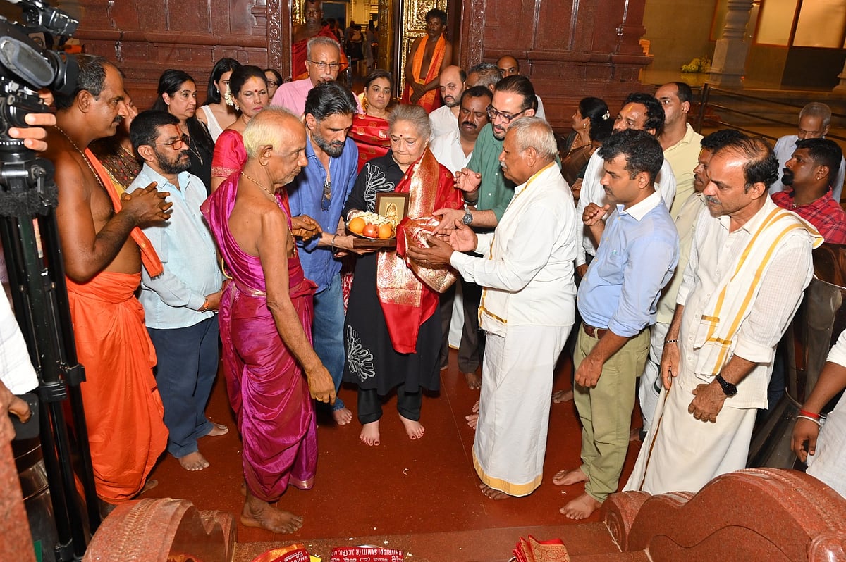 ಕಾಪು: ಮಾರಿಗುಡಿಗೆ ಬಾಲಿವುಡ್‌ ನಟ ಸುನಿಲ್ ಶೆಟ್ಟಿ ಭೇಟಿ