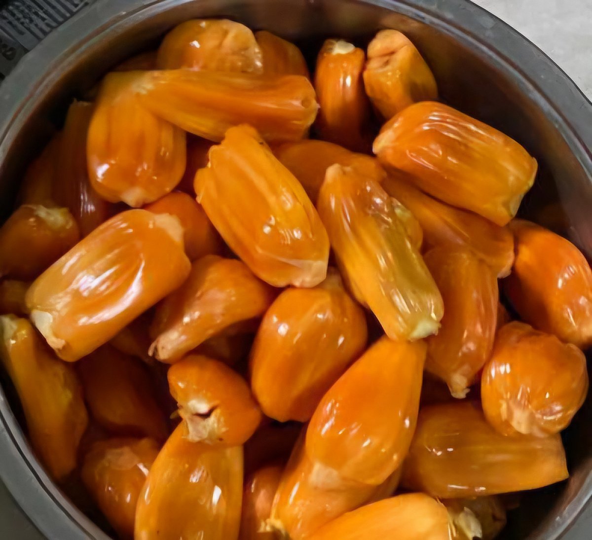 ತೋವಿನಕೆರೆ: ಕೆಂಪು ಹಲಸಿಗೆ ದಾಖಲೆ ಬೆಲೆ 