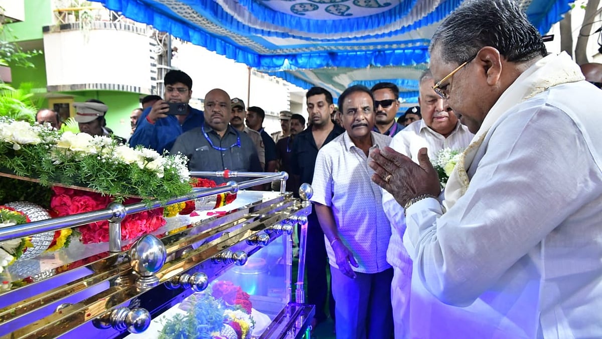 Pahalgam Terror Attack: ಭರತ್ ಭೂಷಣ್ ಅಂತಿಮ ದರ್ಶನಕ್ಕೆ ನೂರಾರು ಮಂದಿ