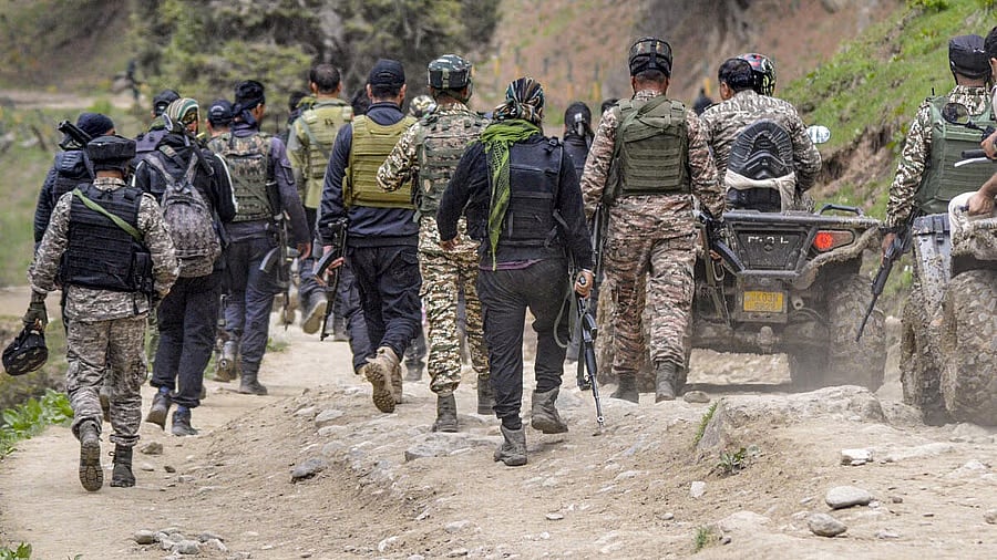 ಸೇನೆ ಕಾರ್ಯಾಚರಣೆ | ನೇರ ಪ್ರಸಾರ, ಚರ್ಚೆ ಬೇಡ: ಮಾಧ್ಯಮಗಳಿಗೆ ಕೇಂದ್ರ ಮನವಿ