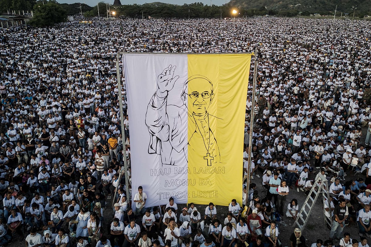 Pope Francis | ‘ಜನರ ಪೋಪ್’ಗೆ ವಿದಾಯ: ಅಂತ್ಯ ಸಂಸ್ಕಾರದಲ್ಲಿ 4 ಲಕ್ಷ ಮಂದಿ ಭಾಗಿ