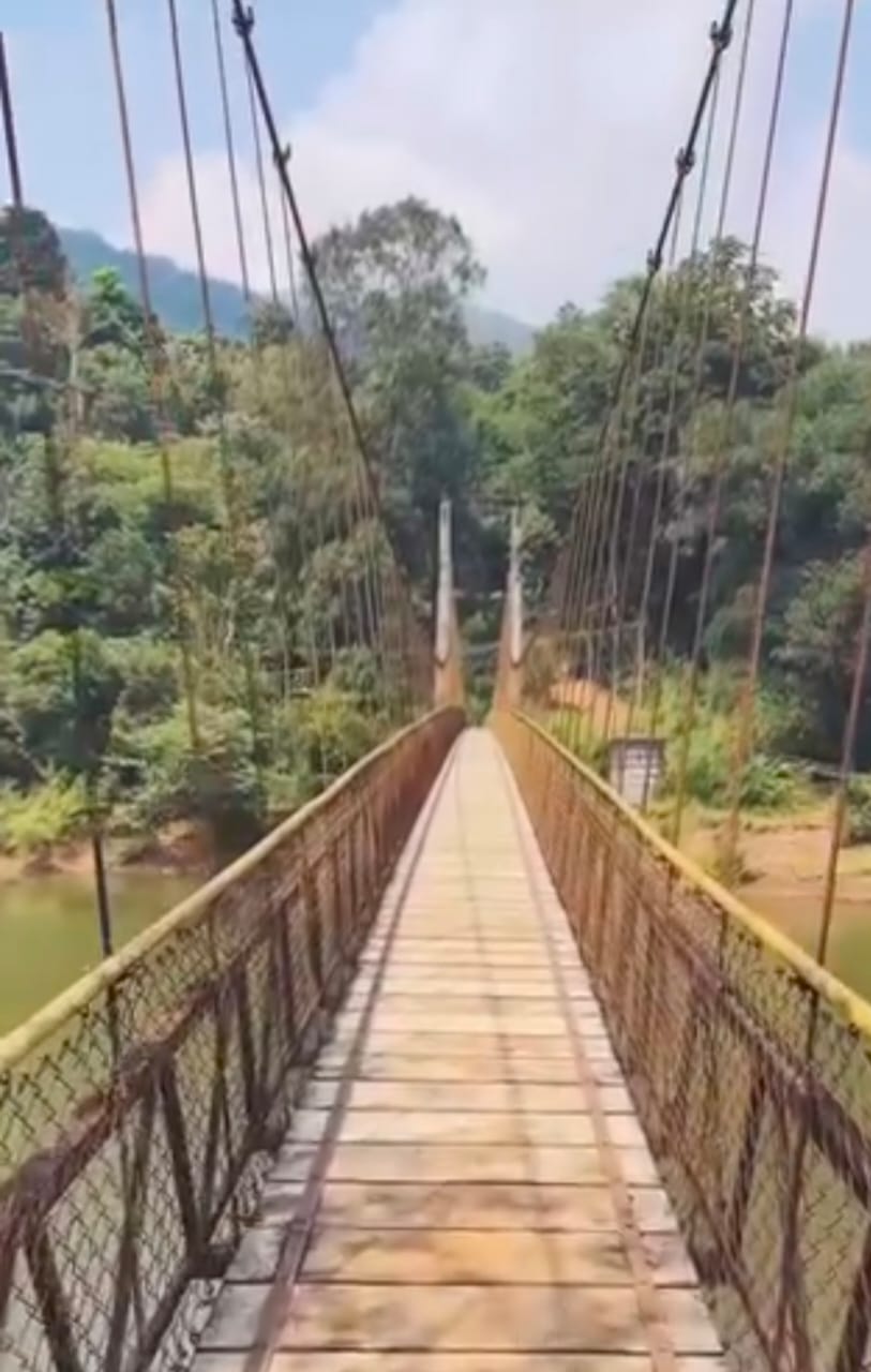 ಕಳಸದಲ್ಲಿ ನಿರ್ವಹಣೆಯಾಗದಿರುವ ತೂಗು ಸೇತುವೆ