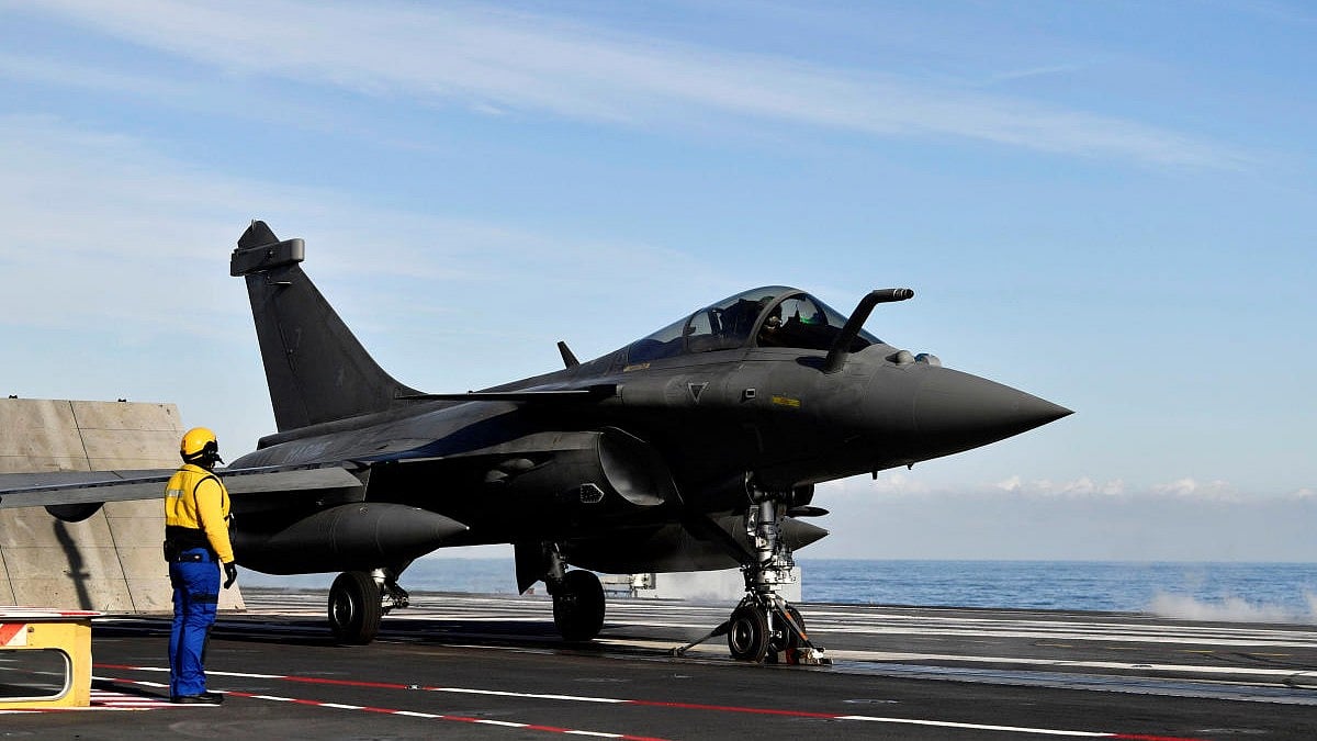 26 ರಫೆಲ್‌–ಎಂ ಜೆಟ್ ಖರೀದಿ: ₹64 ಸಾವಿರ ಕೋಟಿ ಒಪ್ಪಂದಕ್ಕೆ ಭಾರತ – ಫ್ರಾನ್ಸ್ ಸಹಿ