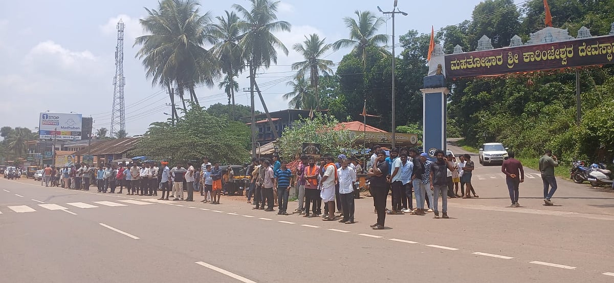 ಕಾರಿಂಜ: ಸುಹಾಸ್ ಶೆಟ್ಟಿ ಮೃತದೇಹದ ಅಂತಿಮ‌ ದರ್ಶನ ಪಡೆದ ವಿಜಯೇಂದ್ರ, ಆರ್.ಅಶೋಕ