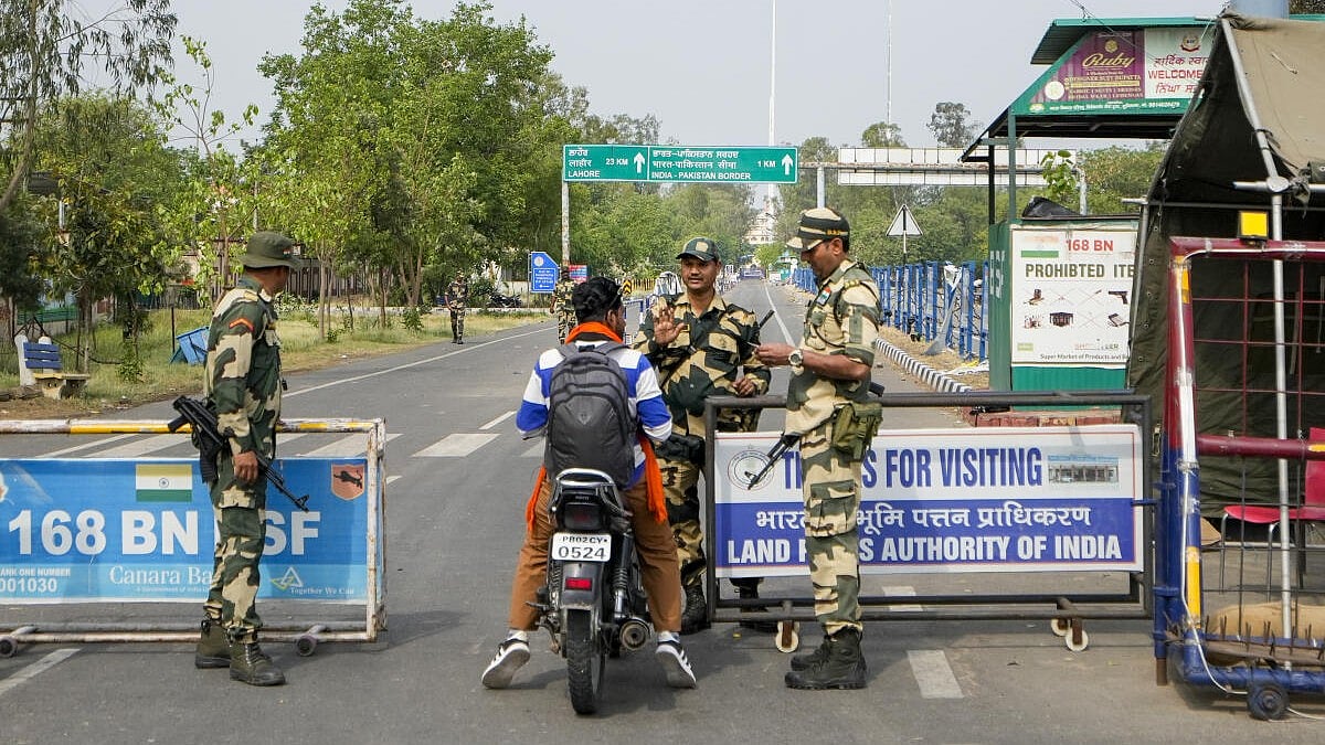 ವಾಘಾ ಗಡಿ ಮೂಲಕ ಪ್ರಜೆಗಳು ದೇಶಕ್ಕೆ ಮರಳಬಹುದು: ಪಾಕಿಸ್ತಾನ