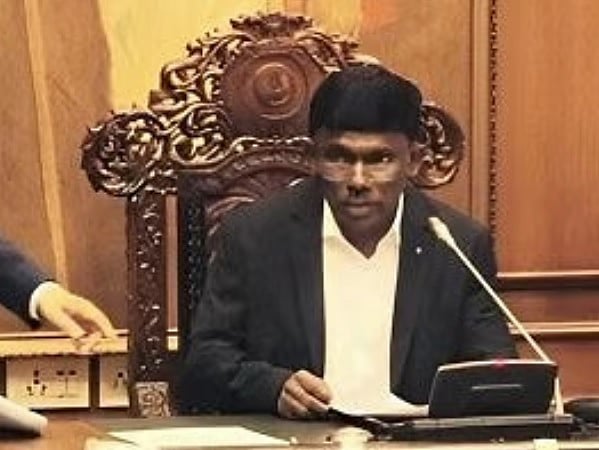 ಗೋವಾದ ರಸ್ತೆಗಳಲ್ಲಿ ಪಾಕ್ ಧ್ವಜ ಬಿಡಿಸಿದ ಕಿಡಿಗೇಡಿಗಳು: ಸ್ಪೀಕರ್ ತಾವಡ್ಕರ್ ದೂರು