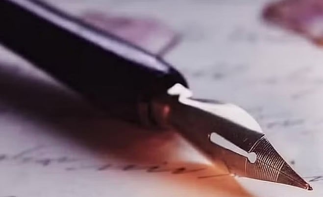 ಚಂದ್ರಕಾಂತ ಪೋಕಳೆ ಅವರ ಅನುವಾದಿತ ಕವಿತೆ: ದೇವರನ್ನು ಒಪ್ಪಬೇಕೆ, ಬೇಡವೇ