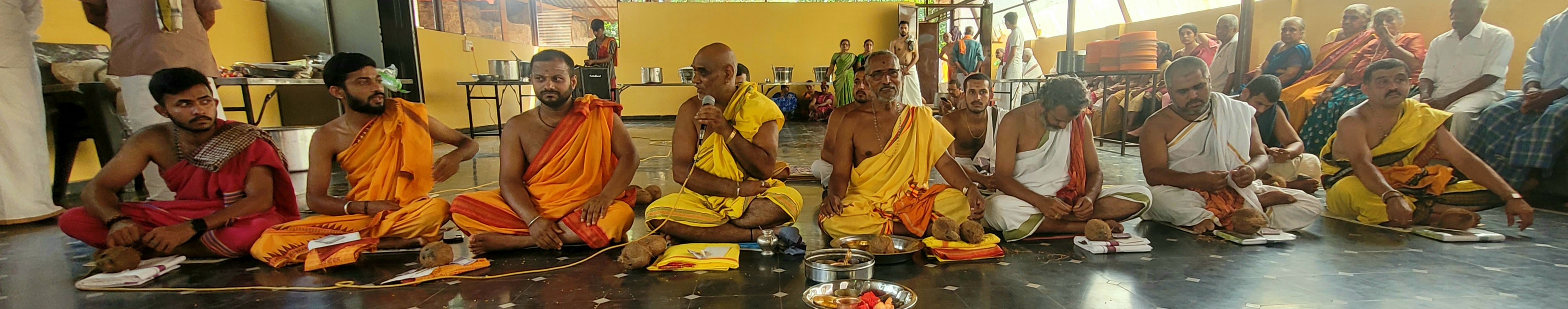 ನಾಗರಹಳ್ಳಿ ನಾಗೇಂದ್ರ ಸ್ವಾಮಿಯ ಸನ್ನಿಧಿಯಲ್ಲಿ ಶಂಕರಾಚಾರ್ಯರ ಜಯಂತಿ ಅಂಗವಾಗಿ ಧಾರ್ಮಿಕ ಸಭೆ ನಡೆಯಿತು
