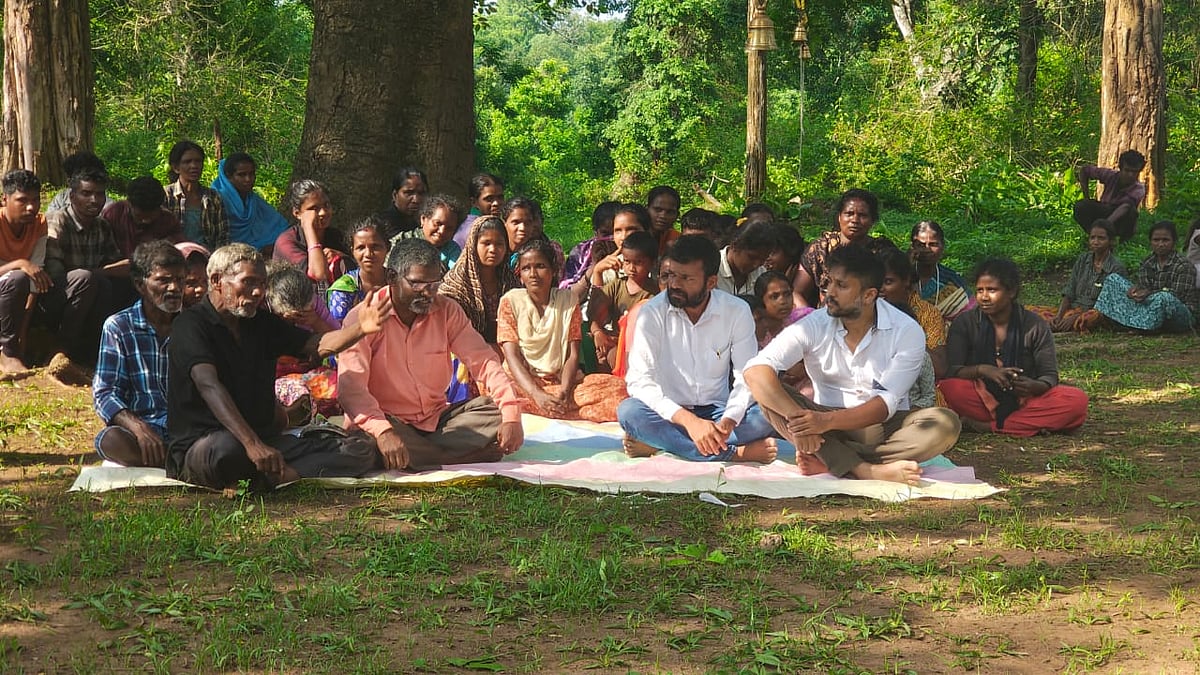 ನಾಗರಹೊಳೆ ಆದಿವಾಸಿಗಳ ಪ್ರತಿಭಟನೆ ಮುಂದುವರಿಕೆ; ಅರಣ್ಯ ಇಲಾಖೆ ವಿರುದ್ಧ ಆಕ್ರೋಶ