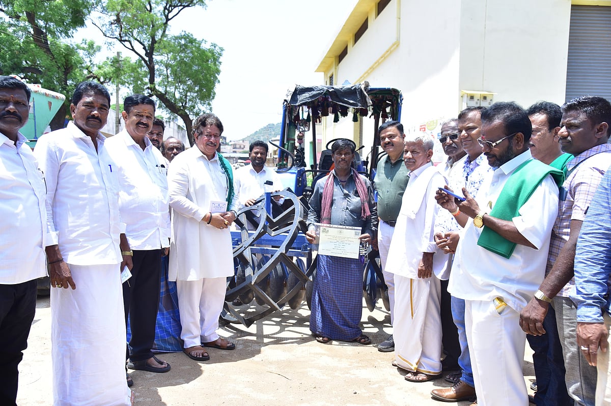 ಹೊಸಪೇಟೆ: ಸಕ್ಕರೆ ಕಾರ್ಖಾನೆ ಸ್ಥಾಪಿಸುವುದಾಗಿ ಸಿಎಂರಿಂದಲೇ ಘೋಷಣೆ; ಶಾಸಕ ಗವಿಯಪ್ಪ