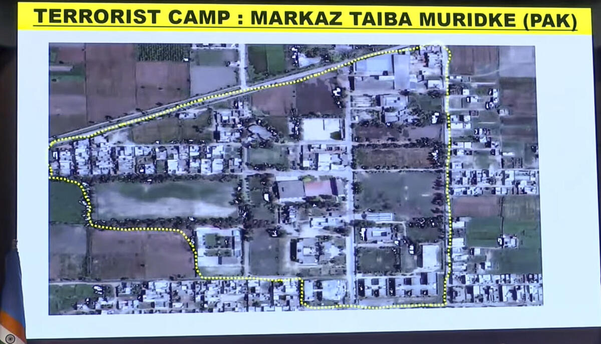 ಲಷ್ಕರ್-ಎ-ತಯಬಾ ಹಾಗೂ ಜೈಶ್-ಎ-ಮೊಹಮ್ಮದ್ ಉಗ್ರ ಸಂಘಟನೆಗಳನ್ನು ಗುರಿಯಾಗಿಸಿ ದಾಳಿ ನಡೆದಿದೆ. 