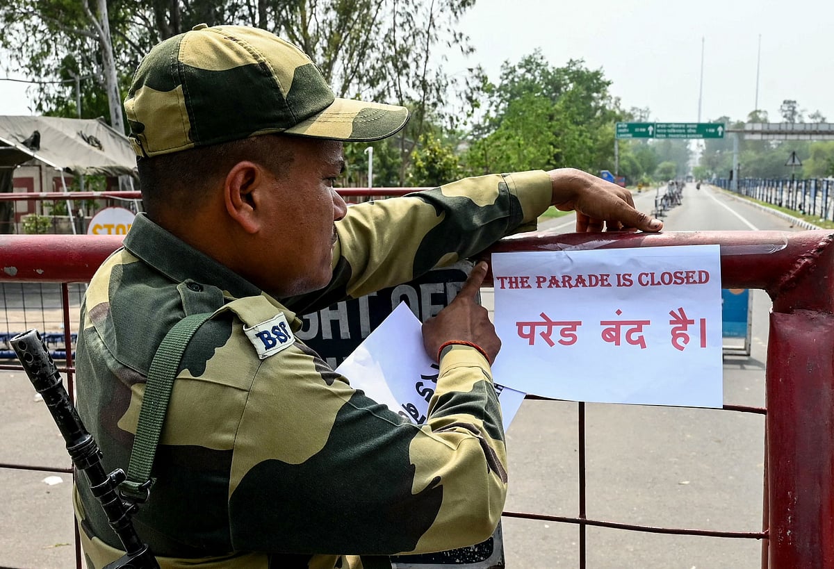 India-Pak Tension: ಗಡಿ ಚೆಕ್‌ಪೋಸ್ಟ್‌ಗಳಲ್ಲಿ ‘ಬೀಟಿಂಗ್‌ ರಿಟ್ರೀಟ್‌’ ಸ್ಥಗಿತ 