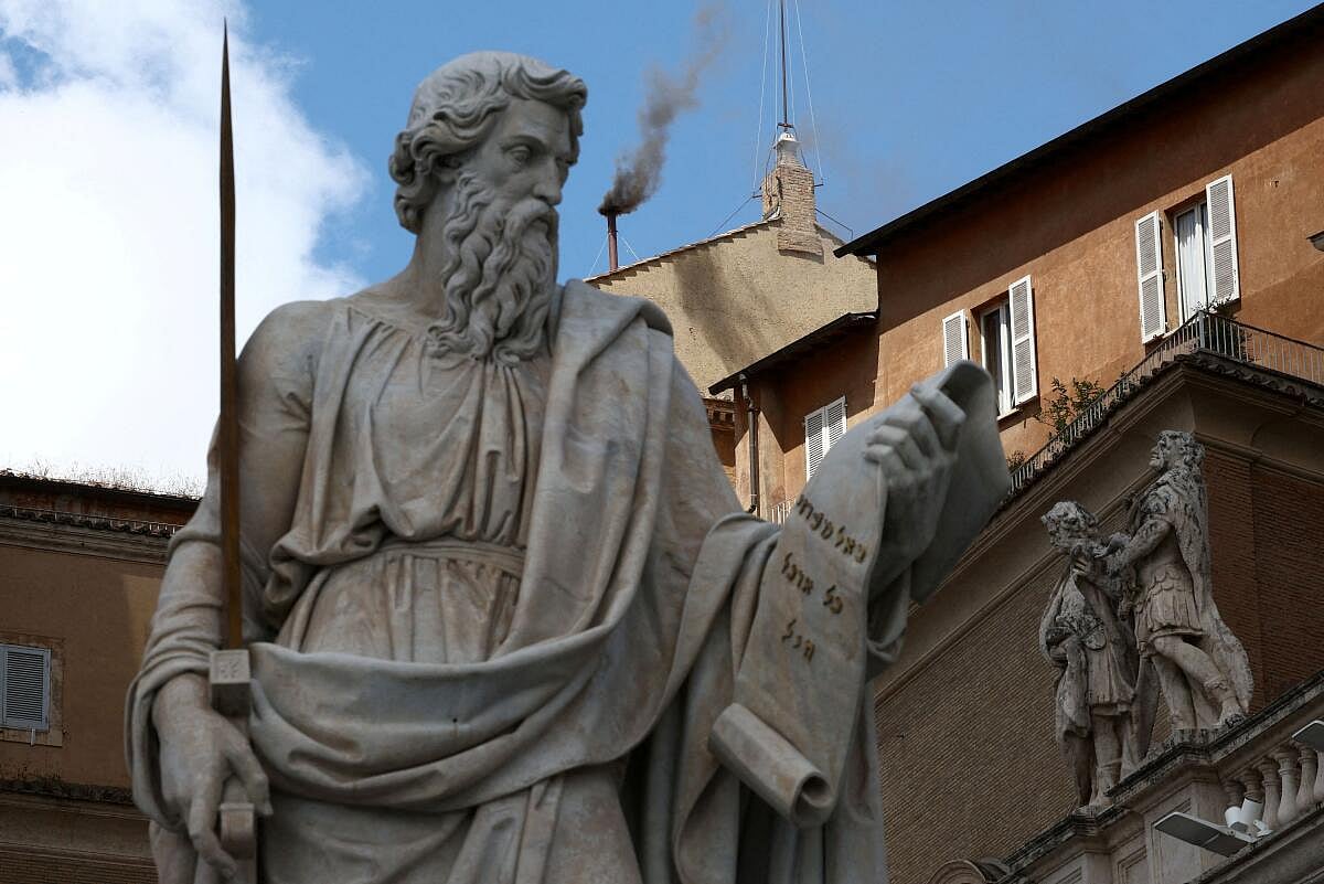 New Pope Election | ಚಿಮಣಿಯಿಂದ ಕಪ್ಪು ಹೊಗೆ: ಆಯ್ಕೆಯಾಗದ ಹೊಸ ಪೋಪ್