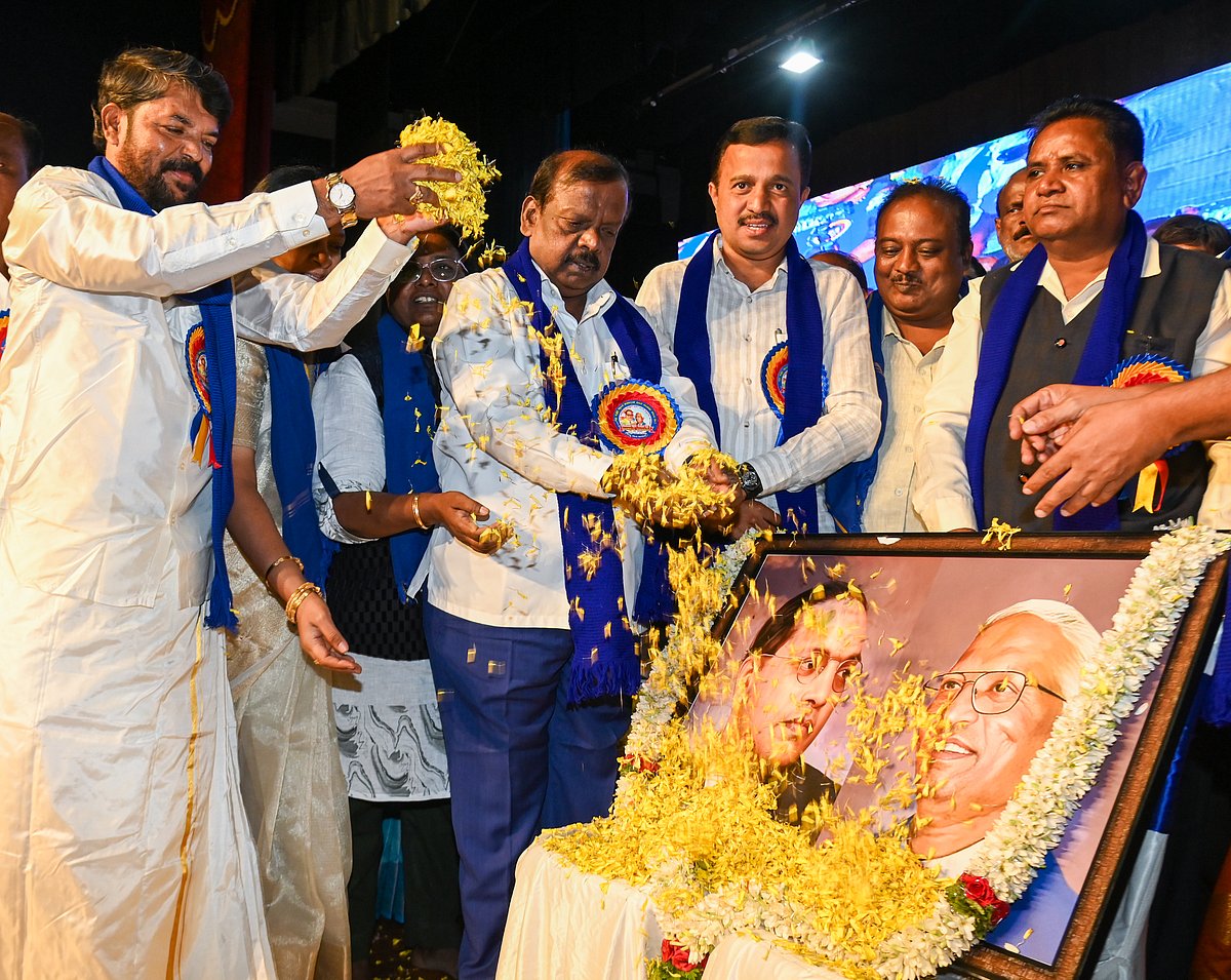 ಸಂವಿಧಾನಕ್ಕೆ ಕೆಲ ಸ್ವಾಮೀಜಿಗಳಿಂದ ಅಪಾಯ: ಸಾಹಿತಿ ಎಲ್‌.ಹನುಮಂತಯ್ಯ