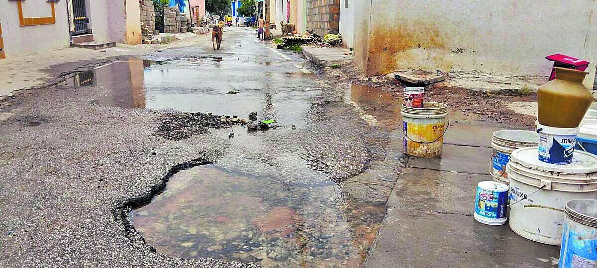 ಬೆಂಗಳೂರು | ಹಣ ಪಾವತಿಸಿದರೂ ಬಾರದ ‘ಕಾವೇರಿ’: ಒಳಚರಂಡಿಯೂ ಅವ್ಯವಸ್ಥೆ