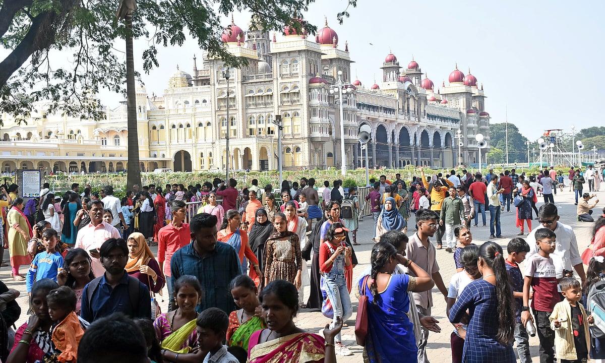 ಮೈಸೂರಿನ ಅಂಬಾವಿಲಾಸ ಅರಮನೆಗೆ ವರ್ಷದಲ್ಲಿ 44,909 ‘ವಿದೇಶಿಯರು’