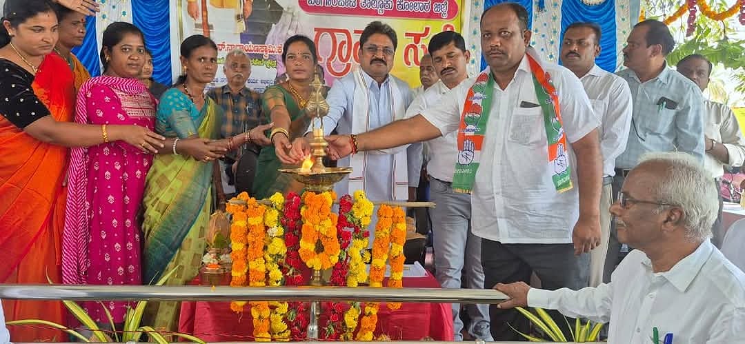 ಗ್ರಾಮೀಣ ಅಭಿವೃದ್ಧಿಗೆ ಆದ್ಯತೆ: ಶಾಸಕ ಎಸ್.ಎನ್. ನಾರಾಯಣಸ್ವಾಮಿ 