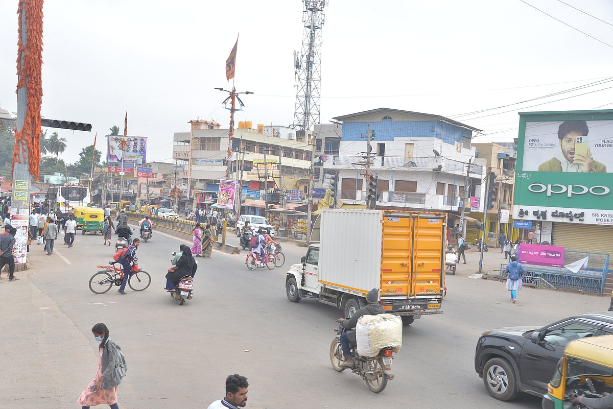ಕೋಲಾರ: ನಿಗೂಢ ಶಬ್ದ, ಬೆಚ್ಚಿಬಿದ್ದ ಜನತೆ!