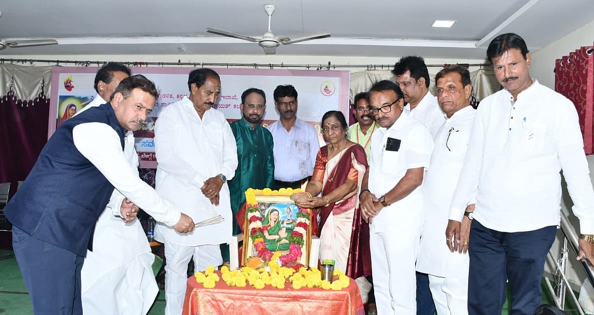 ರೆಡ್ಡಿ ಸಮಾಜ ಆಲದ ಮರವಿದ್ದಂತೆ: ವಿಧಾನ ಪರಿಷತ್ ಸದಸ್ಯ ಕಮಕನೂರ ಅಭಿಮತ