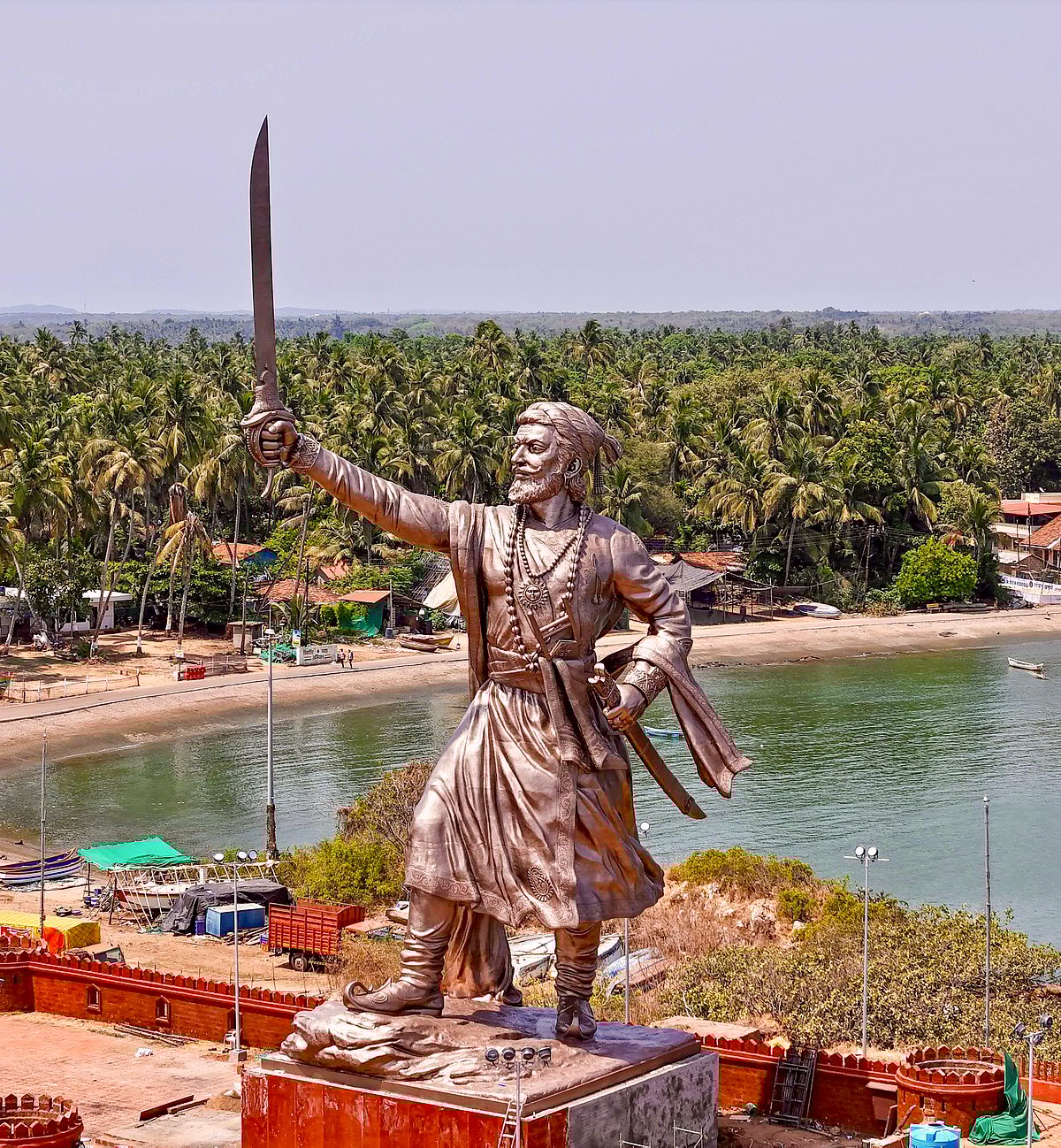 ಮಹಾರಾಷ್ಟ್ರ: ಶಿವಾಜಿ ಮಹಾರಾಜರ ನೂತನ ಪ್ರತಿಮೆ ಅನಾವರಣ