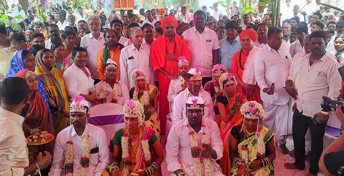 ಸಾಮೂಹಿಕ ಮದುವೆಯಿಂದ ಆರ್ಥಿಕ ಉಳಿತಾಯ: ಗುಳೇದಗುಡ್ಡದ ಒಪ್ಪತೇಶ್ವರ ಸ್ವಾಮೀಜಿ