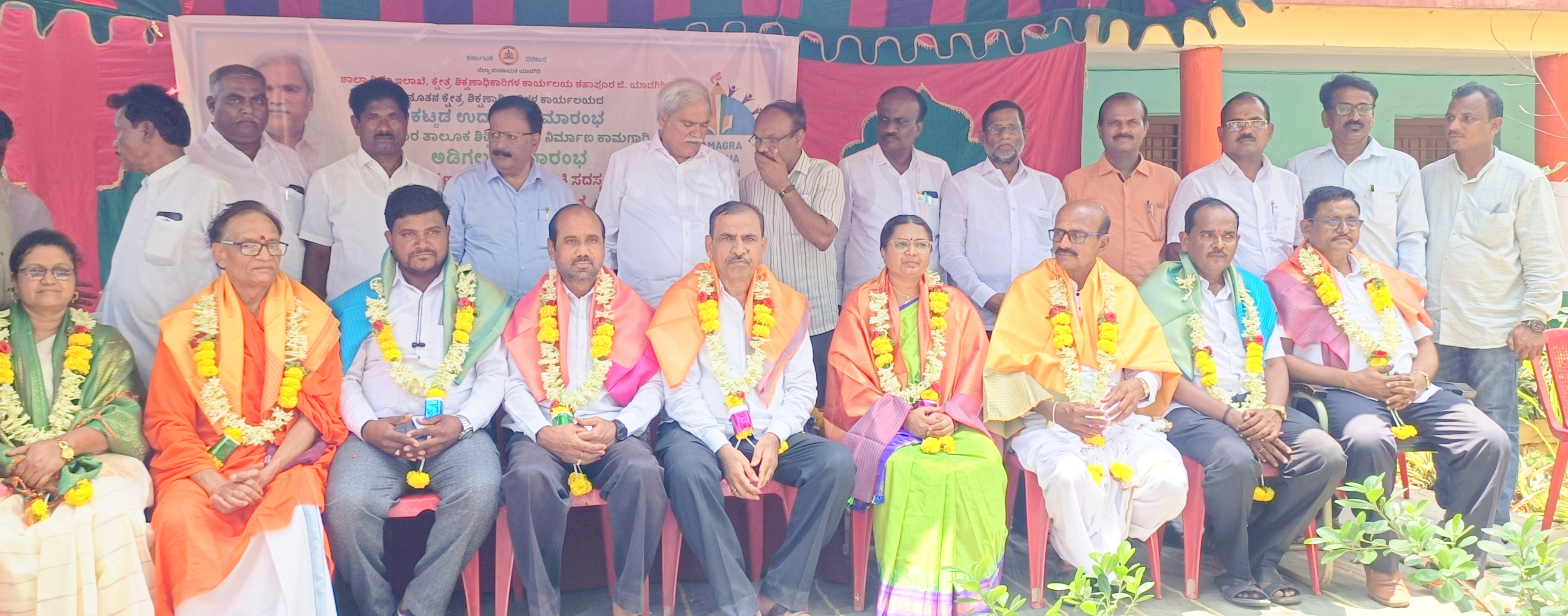 13ಎಸ್ಎಚ್ಪಿ 1(2):ನೂತನವಾಗಿ ರಚಿತಗೊಂಡ ತಾಲ್ಲೂಕು ಶಿಕ್ಷಣ ಸುಧಾರಣಾ ಸಮಿತಿಯ ಪ್ರಮುಖರನ್ನು ಸನ್ಮಾನಿಸಲಾಯಿತು