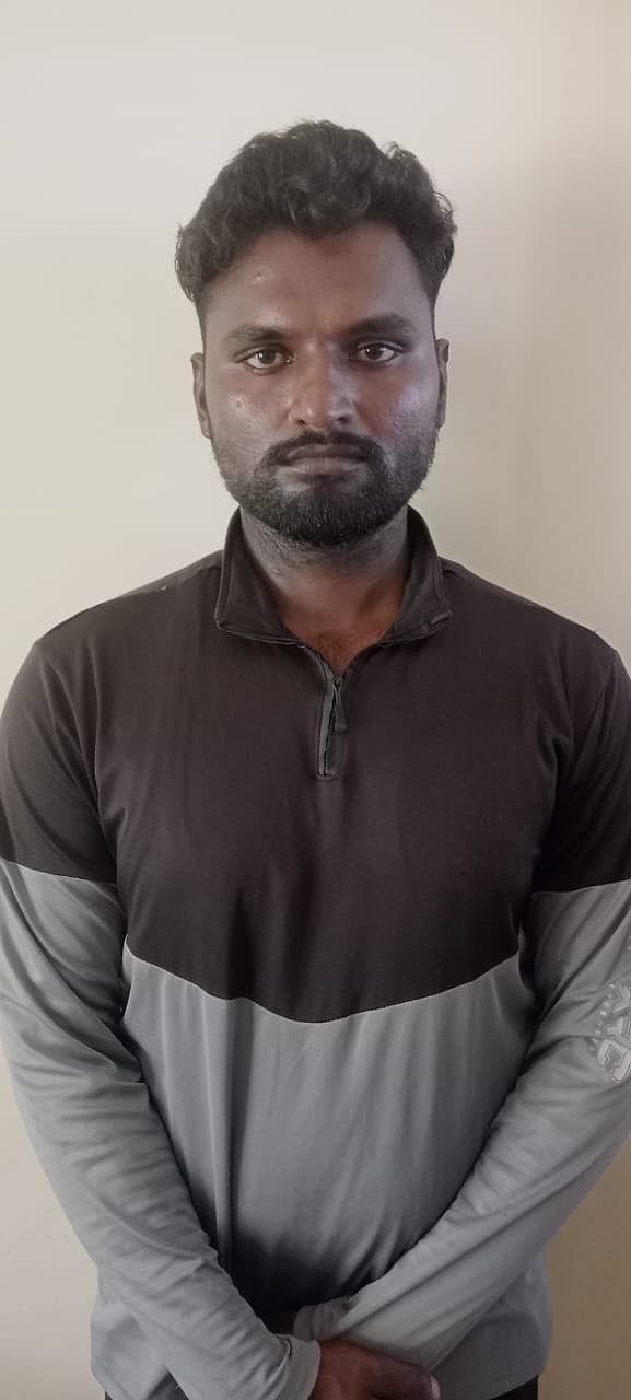 ಗಾಂಜಾ ಅಕ್ರಮ ಮಾರಾಟ: ಇಬ್ಬರ ಬಂಧನ