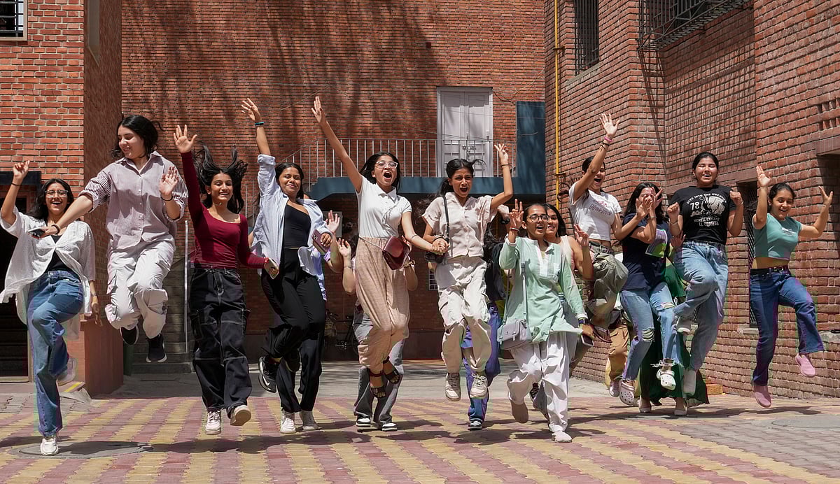 ಸಿಬಿಎಸ್‌ಇ 12ನೇ ತರಗತಿ ಫಲಿತಾಂಶ: ಬಾಲಕಿಯರ ಉತ್ತಮ ಸಾಧನೆ