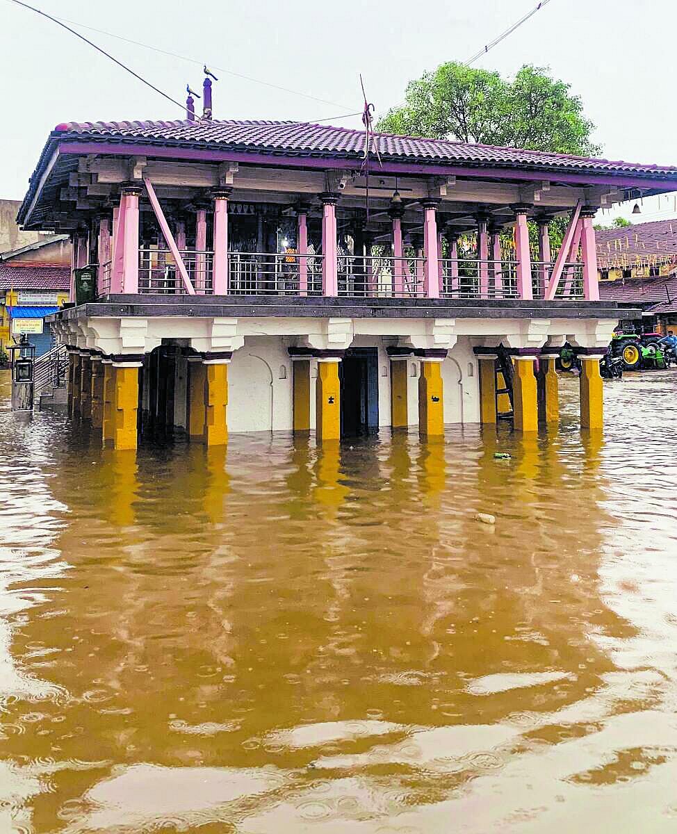Karnataka Rains | ಹಲವೆಡೆ ಗುಡುಗು ಸಹಿತ ಮಳೆ; 4 ದಿನ ‘ಯೆಲ್ಲೊ ಅಲರ್ಟ್’