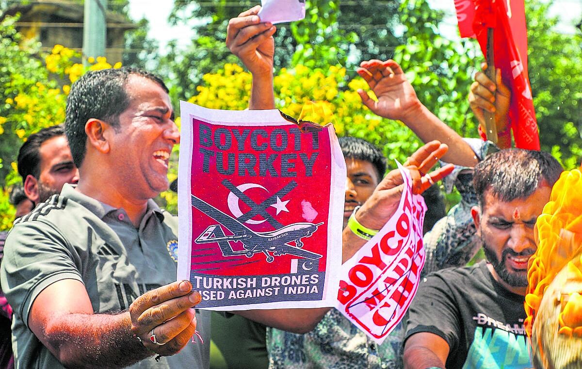 ಟರ್ಕಿ, ಅಜರ್‌ಬೈಜಾನ್‌ ಪ್ರವಾಸ, ಚಿತ್ರೀಕರಣ ಬೆಂಬಲಿಸದಿರಲು ಕೇಂದ್ರ ನಿರ್ಧಾರ?