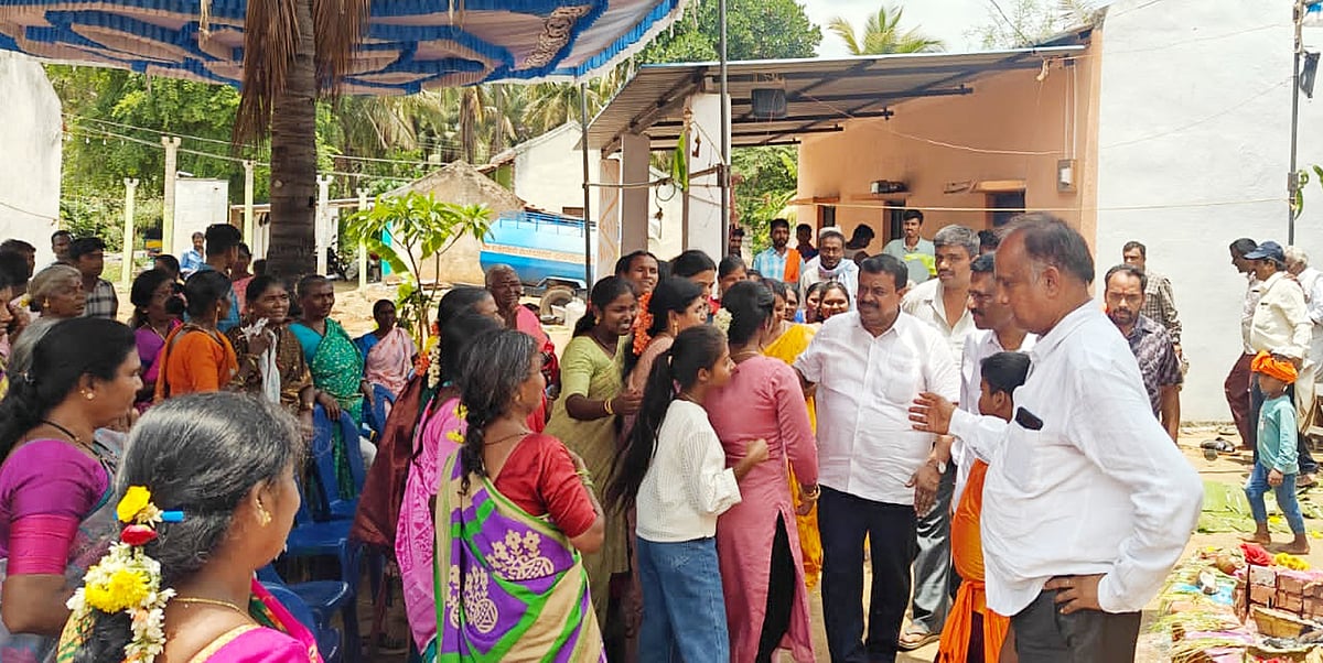 ದೇವಾಲಯ ಸ್ವಚ್ಛವಾಗಿರಲಿ: ಶಾಸಕ ಬಾಲಕೃಷ್ಣ