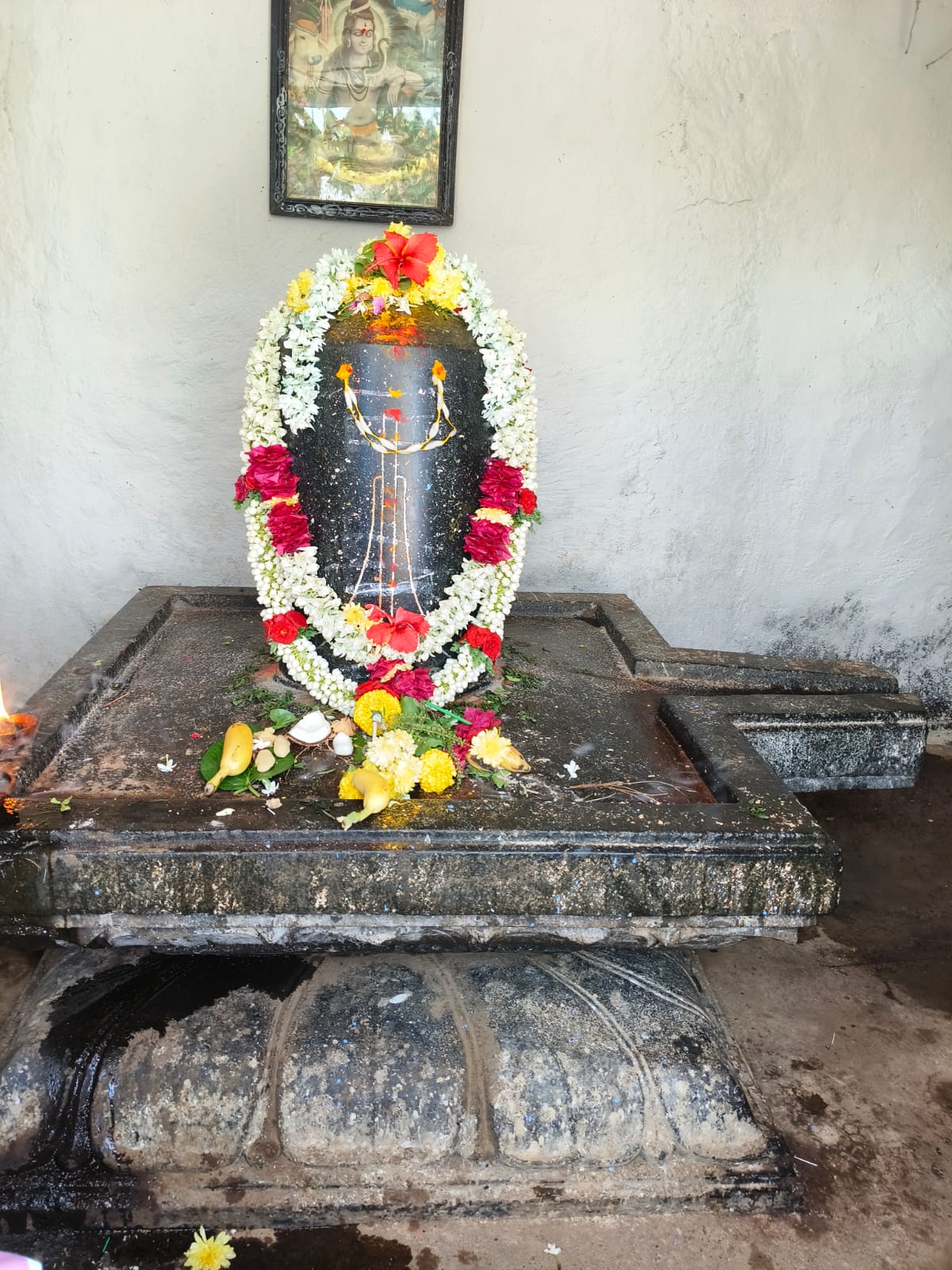 ಧರ್ಮರಾಯ ದೇವಸ್ಥಾನದಲ್ಲಿನ ಲಿಂಗ