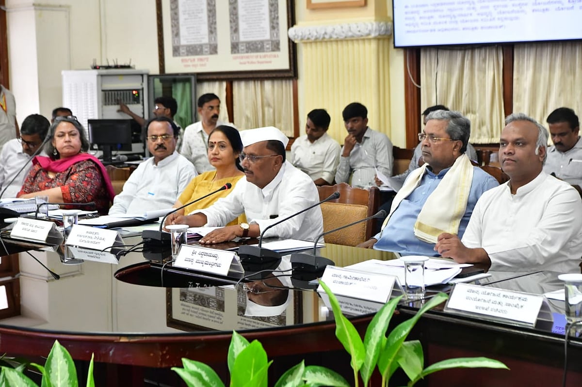 ನೀತಿ ಯೋಜನೆ ಸಮಿತಿಗಳ ಸಭೆ 3 ತಿಂಗಳಿಗೊಮ್ಮೆ ಕಡ್ಡಾಯವಾಗಿ ನಡೆಯಬೇಕು: ಸಿದ್ದರಾಮಯ್ಯ