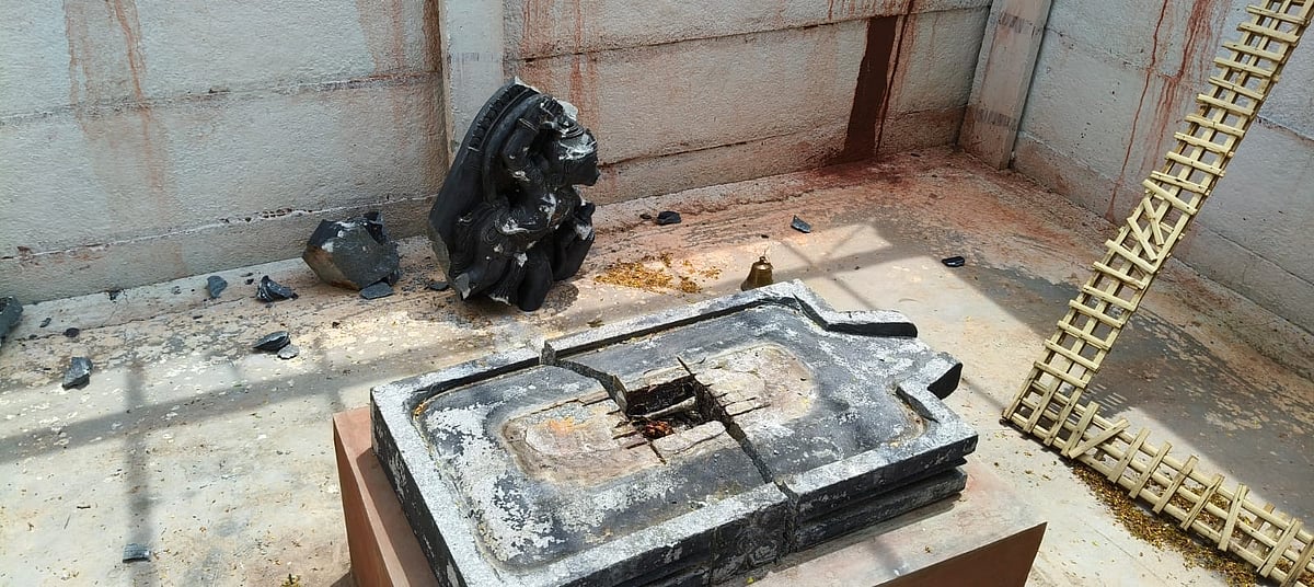 ಲಿಂಗಸುಗೂರು: ಆಂಜನೇಯ ಮೂರ್ತಿ ಧ್ವಂಸ