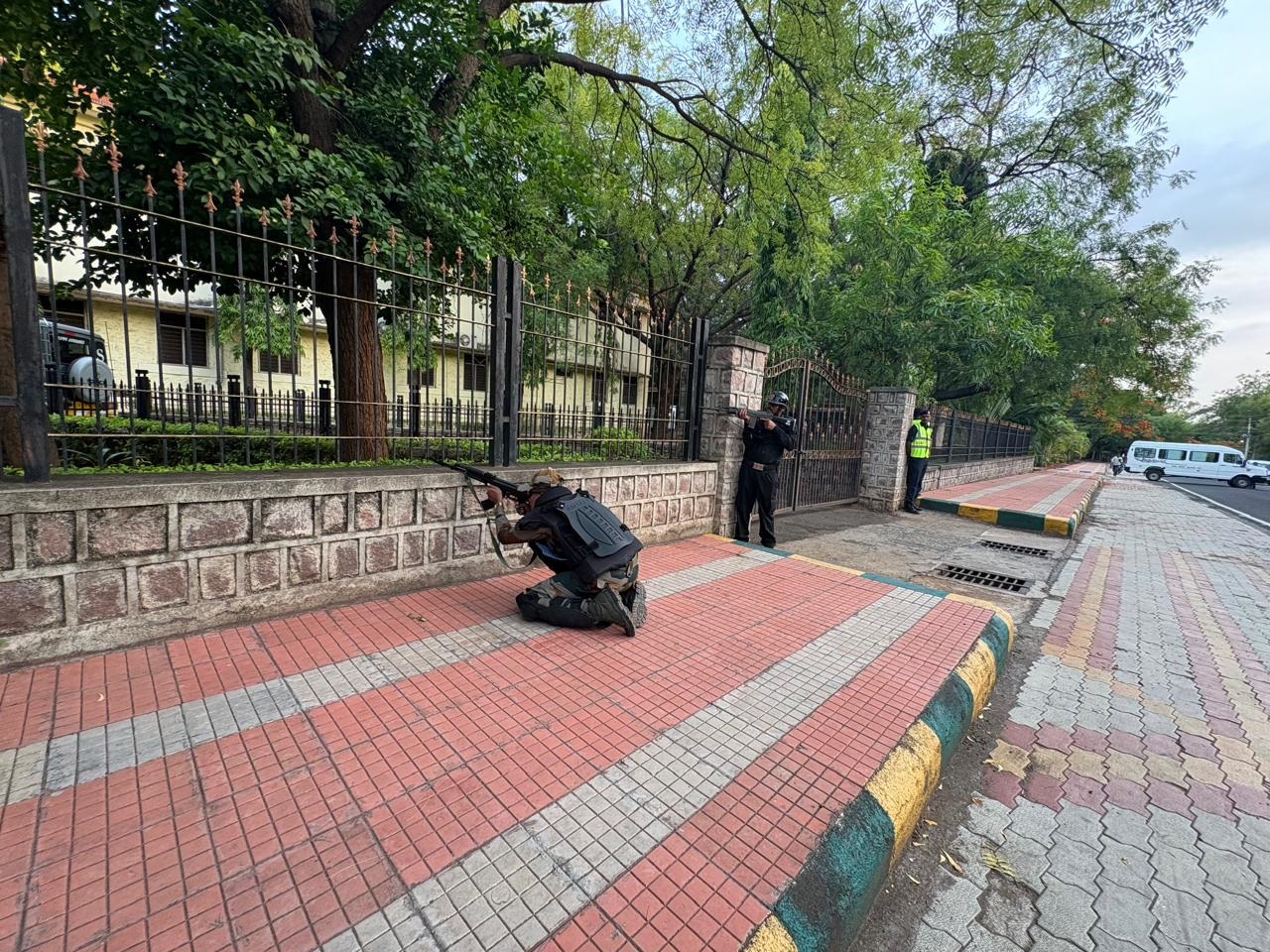 ಆಲಮಟ್ಟಿಯಲ್ಲಿ ಶನಿವಾರ ನಡೆದ ಅಣಕು ಪ್ರದರ್ಶನದ ದೃಶ್ಯ