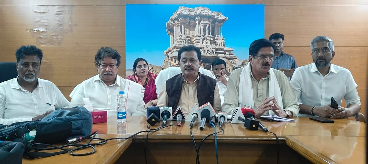 ವಿಜಯನಗರ ನೂತನ ಜಿಲ್ಲಾಡಳಿತ ಕಚೇರಿಗೆ ಶೀಘ್ರ ಗುದ್ದಲಿಪೂಜೆ: ಸಚಿವ ಜಮೀರ್