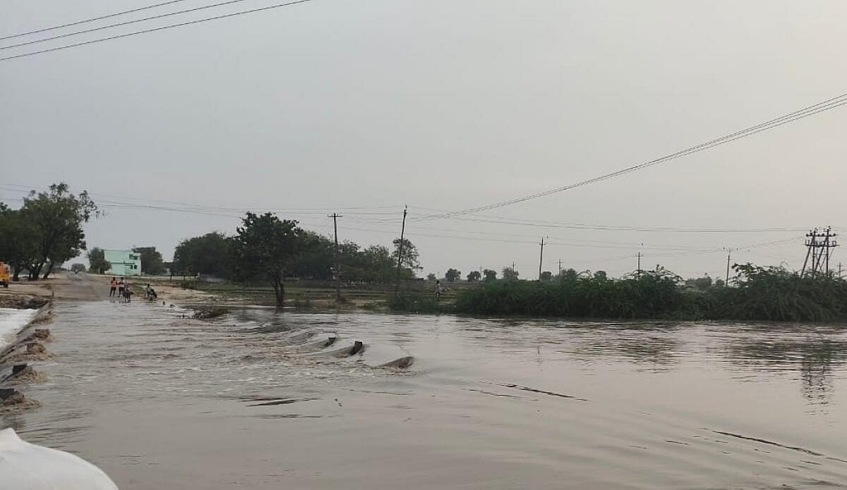 ಕಲ್ಯಾಣ ಕರ್ನಾಟಕದಲ್ಲಿ ವರ್ಷಧಾರೆ: ಬಿಸಿಲ ಧಗೆ ಶಮನ