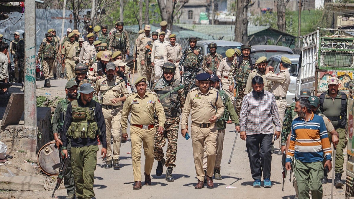 ಉಗ್ರರ ನಂಟು: ಪೂಂಚ್‌ನಲ್ಲಿ ಹಲವರ ಮನೆ ಮೇಲೆ ದಾಳಿ