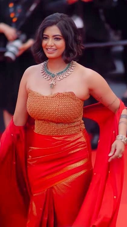 ವಿಡಿಯೊ ನೋಡಿ: ಕಾನ್ ಚಿತ್ರೋತ್ಸವದ ರೆಡ್ ಕಾರ್ಪೆಟ್‌ನಲ್ಲಿ ಮಿಂಚಿದ ನಟಿ ದಿಶಾ ಮದನ್